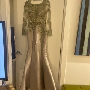 TERANI COUTURE EVENING GOWN